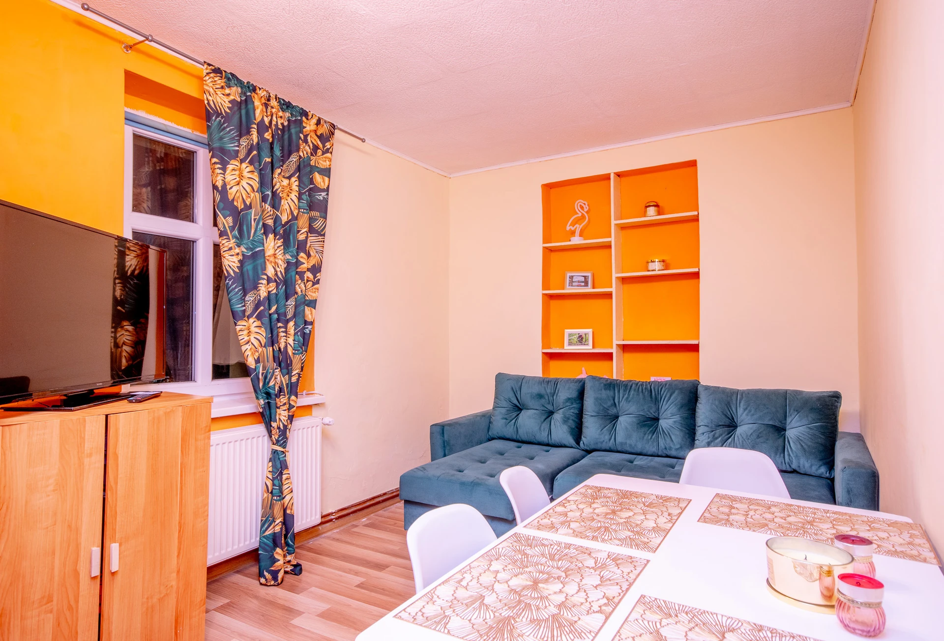 Na sprzedaż kawalerka z potencjałem  1 piętro Jelenia Góra – Cieplice   Na sprzedaż kawalerka z potencjałem  1 piętro Jelenia Góra – Cieplice