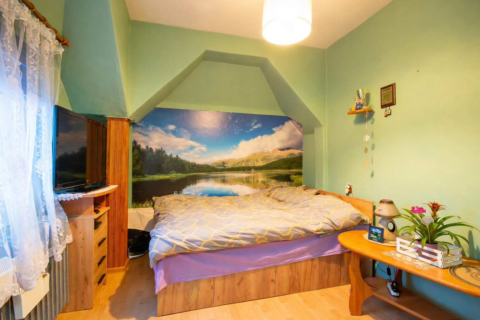 3 pokojowe mieszkanie na "osiedlu" w Wojcieszowie