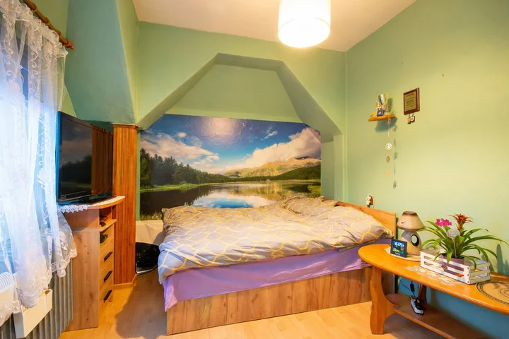 3 pokojowe mieszkanie na "osiedlu" w Wojcieszowie