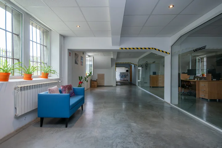 Wolnostojący obiekt komercyjny (1509 m²)